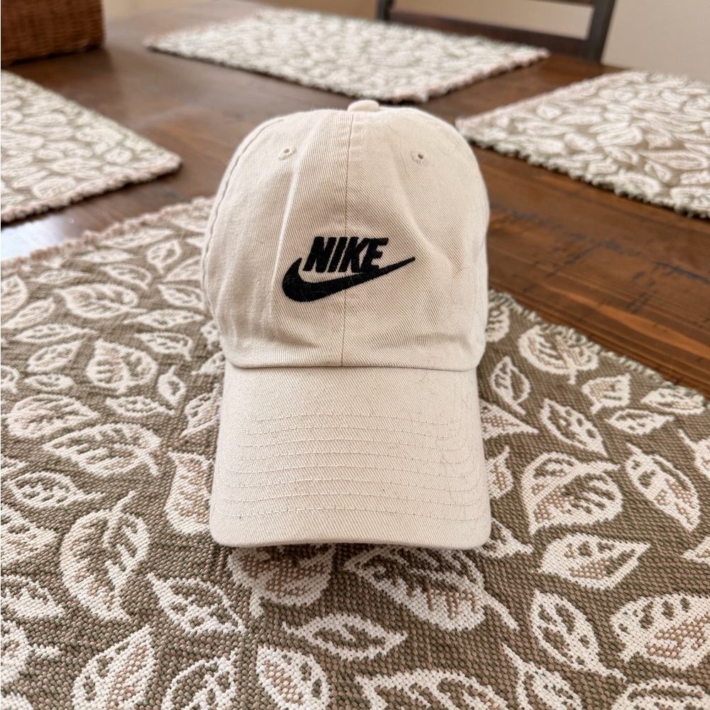 Vintage Nike Beige Cap with Black Logo